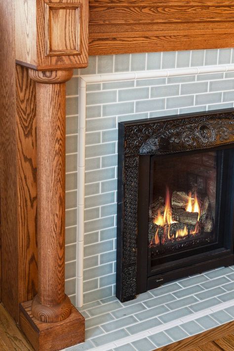 From classic and traditional to modern and eclectic, the design options are absolutely endless when it comes to modern fireplace design to create a cozy and comfortable living space. 💫 Whether you prefer the charm of a wood-burning stove or the convenience of an electric fireplace, there is a style and fireplace type to complement any home. #homedecor #homeinspiration #cozyliving #cozydecor #cozyroom #decor #decorideashome Fireclay Fireplace, Ceramic Tile Art Fireplace, Modern Craftsman Fireplace, Midcentury Fireplaces, Spanish Style Fireplace, Modern Fireplace Design, Modern Fireplace Ideas, Victorian Fireplaces, Modern Farmhouse Fireplace