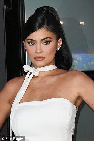 It;s a style favored by her younger half-sister Kylie Jenner, 23... Kylie Hair, Vintage Makeup Looks, Kylie Jenner Hair, Kardashian Hair, Who Wore It Better, Half Ponytail, Ponytail Hairstyle, Kylie Jenner Style, Hair Up Styles