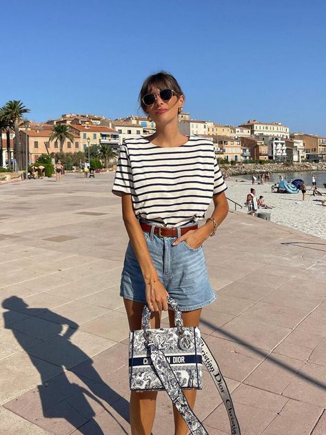 Trust Me—Every French Woman Owns This Chic Summer Staple Striped Tshirt Outfits, Summer Stripes Outfit, Striped Shorts Outfit, Outfits With Striped Shirts, Wfh Outfits, Shirt Outfit Summer, Simple Summer Outfits, Shorts Outfits Women, Stripe Outfits