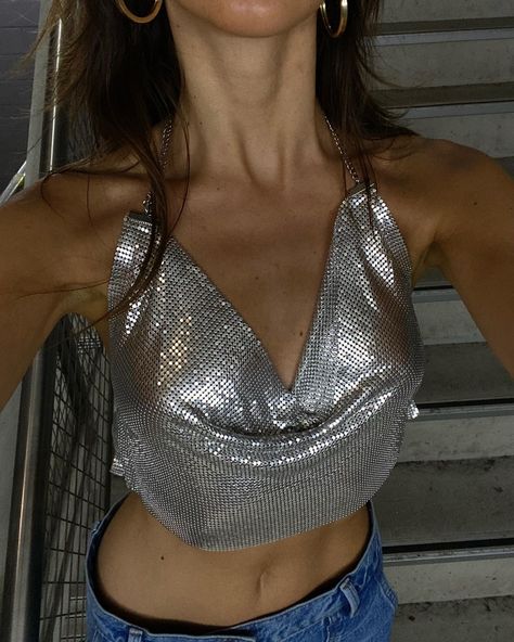 Draped Collar, Womens Halter Tops, Sequin Crop Top, Halter Tank Top, Cute Crop Tops, Crop Top Shirts, Model Photos, Top Model, Low Back