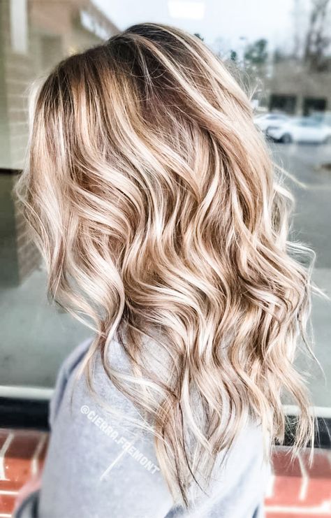 The Best Tousled Beach Hair - DIY Darlin' Best Hair Wand, Hair Wand, Long Hair Waves, Fashion Outfits Dresses, Beach Curls, Wand Hairstyles, Tousled Hair, Beach Wave Hair, Beach Hairstyles For Long Hair