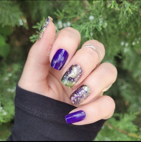 Cosmic Nails, Christmas Nail Colors, Nail Color Combos, Nails Love, Manicure Colors, Nail Candy, Infinity Love, Street Nails, Nail Polish Strips