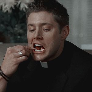 Spn Aesthetic, Supernatural Lucifer, Dean Winchester Supernatural, Supernatural Wallpaper, Widget Icons, Supernatural Dean Winchester, Winchester Supernatural, Tv Icon, Supernatural Memes