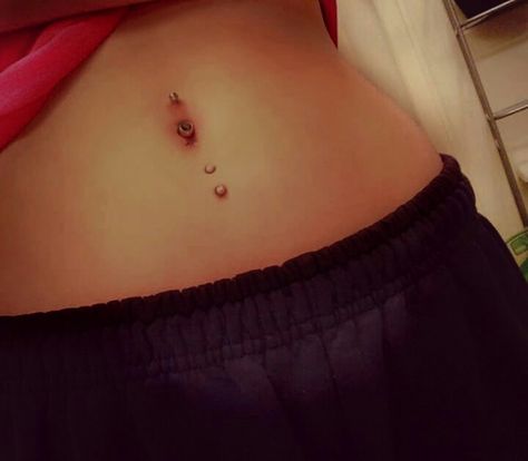 Navel piercing with a bottom surface piercing. ♡ Surface Navel Piercing, Outie Belly Piercing, Belly Button Piercing Aftercare, Belly Piercing Quotes, Belly Button Piercing After Pregnancy, Surface Piercing, Navel Piercing, Belly Button, Belly Button Rings