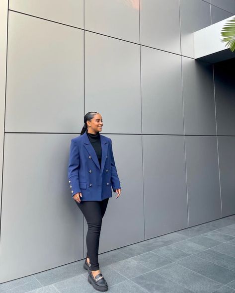 9 To 5 Outfits Office Style, Black Blazer Outfits For Black Women, Curvy Work Outfit Business, Corporate Shoes Women, Casual Interview Outfits Women, Blue Blazer Outfits For Women, Blazer Outfit Ideas, Conference Outfit, Office Outfits Women Casual