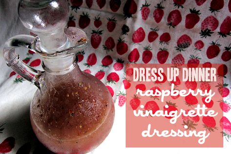 Rasberry Vinegrette, Vinegrette Dressing Recipe, Vinegrette Dressing, Raspberry Vinaigrette Recipe, Sweet Salad Dressings, Raspberry Vinaigrette Dressing, Diy Salad, Raspberry Vinaigrette, Salad Dressing Recipes Homemade