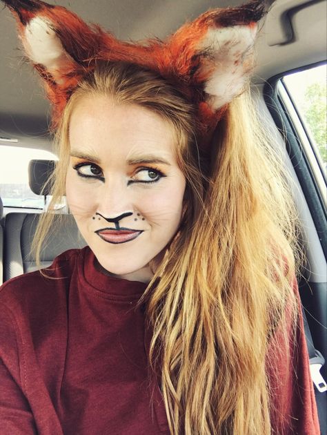 Halloween costume idea on a budget. Easy fox/animal redhead facepaint idea Whiskers Makeup, Diy Fox Costume, Fox Costume Diy, Fox Halloween Costume, Fox Halloween, Fox Costume, Fox Animal, Halloween Costume Idea, Autumnal Equinox