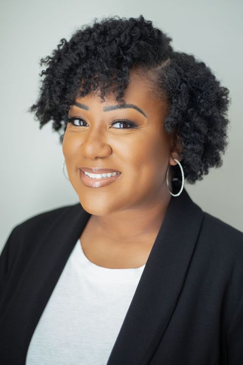 Black female with natural hair wearing black blazer and a white top with silver hoops Natural Hair Professional Headshots, Founder Headshots, Black Women Hair Styles, Black Realtor, Women Hair Styles, Headshot Photoshoot, Photoshoot Branding, Professional Headshots Women, Headshot Ideas