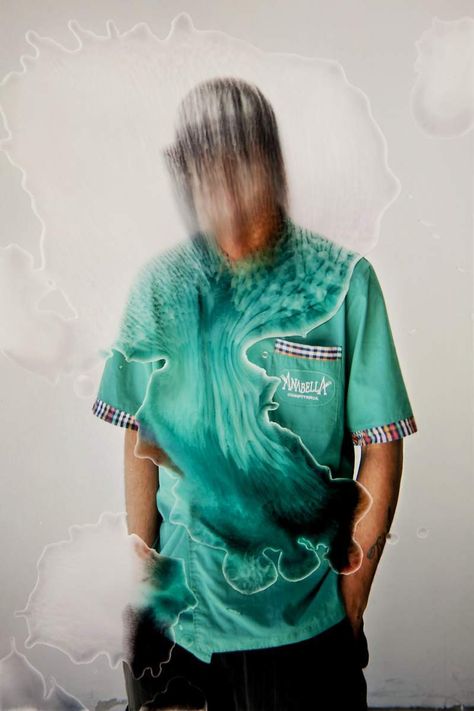 Emptiness by Angélica García | iGNANT.com Bleached Photography, Distorted Photography, Blurred Portrait, Transformation Photography, Experimental Portrait, Abstract Portraiture, Distortion Photography, Gcse Photography, A Level Photography