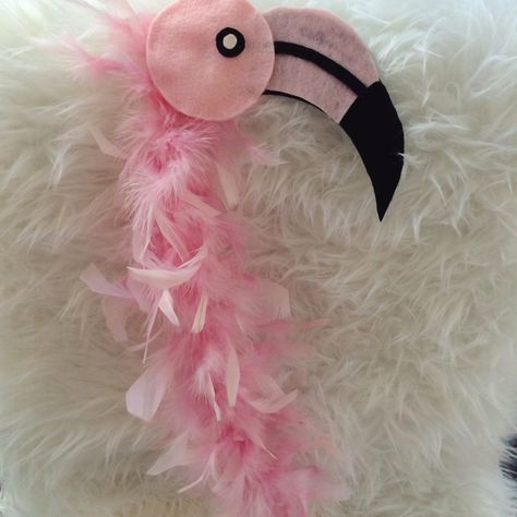 White Swan Costume, Flamingo Halloween Costume, Halloween Flamingo, Flamingo Halloween, Diy Flamingo, Swan Costume, Kids Food Crafts, Flamingo Costume, Halloween Tutu