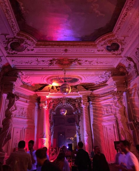 Club Design Interior, Great Comet Of 1812, London Dreams, Aesthetic Objects, Nightclub Design, Garden Of Earthly Delights, Dream Travel Destinations, Prom Night, Cabaret