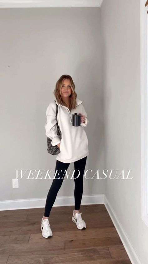 Leggings And Fleece Outfit, Grey Fleece Outfit, Fleece Half Zip Outfit, Styling Half Zip Sweaters, White Half Zip Pullover Outfit, Oversized Fleece Jacket Outfit, White Half Zip Sweater Outfit, Three Quarter Zip Sweatshirt Outfit, Cream Fleece Outfit