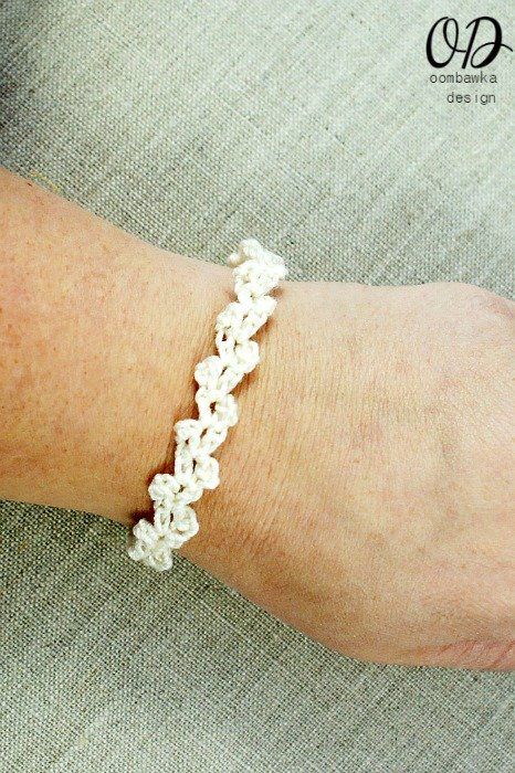 Bridal Party Bracelets, Bride Crochet, Crochet Bracelets, Crochet Bracelet Pattern, Bride Bracelet, Crochet Jewlery, Jewelry Crochet, Knit Bracelet, Crochet Beaded Bracelets