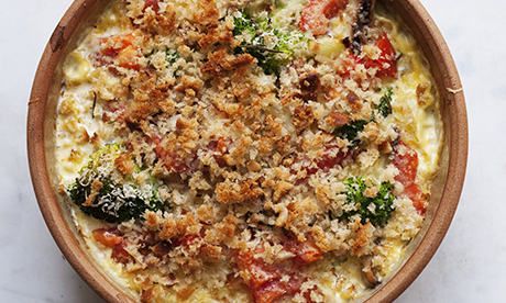 Nigel+Slater's+broccoli+and+smoked+mackerel+gratin+recipe Mackerel Pasta, Broccoli Gratin, Pasta Sausage, Mackerel Recipes, Smoked Mackerel, Sausage Peppers, Recipe Pasta, Nigel Slater, Shellfish Recipes