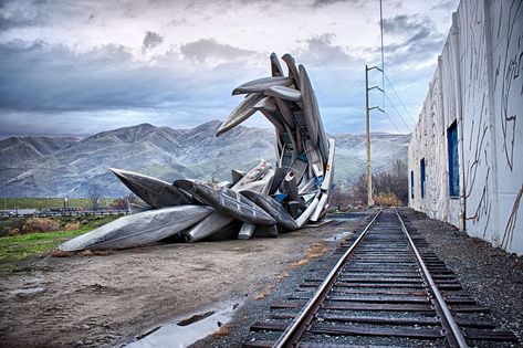 Roadside architecture is a marvel in itself, but Idaho is one of the only states left in the country where one can see these "American Giants." Hiking Idaho, Idaho Living, Wallace Idaho, Idaho Summer, Lewiston Idaho, Private Idaho, Explore Idaho, Idaho Vacation, Idaho Adventure