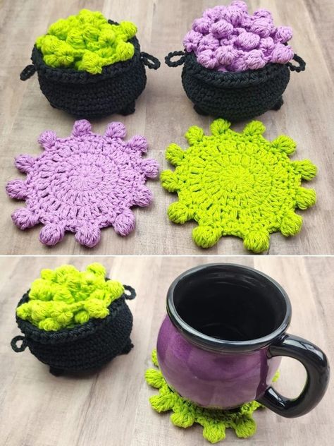 Crochet Cauldron, Crocheted Coasters, Crochet Pour Halloween, Crochet Coasters Free Pattern, Fall Crochet Patterns, Crochet Mignon, Confection Au Crochet, Crochet Coaster Pattern, Halloween Crochet Patterns