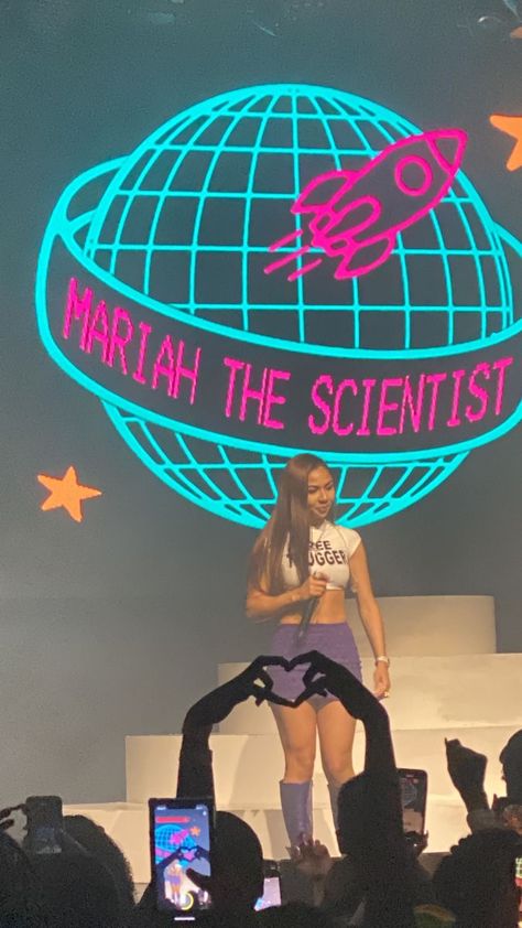 Mariahthescientist Wallpaper, Mariah The Scientist Wallpaper Iphone, Mariah The Scientist Lockscreen, Mariah The Scientist Aesthetic Wallpaper, Mariah The Scientist Pfp, Mariah The Scientist Wallpaper, Mariah The Scientist Outfits, Rnb Aesthetic, Mariah The Scientist