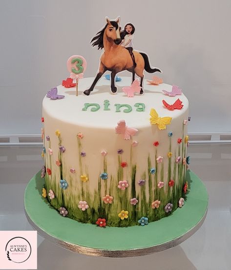 Pink Horse Cake, Girls Horse Birthday Cake, Spirit Cake Ideas, Spirit Horse Cake Ideas, Horse Cake Ideas For Girls Birthdays, Horse Theme Birthday Cake, Spirit Cakes Horse, Horse Birthday Cake Girl, Spirit Birthday Cake