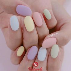 Oval Nails Pastel Colors, Pale Pastel Nails, Oval Pastel Nails, Pastel Oval Nails, Gelish Color Pastel, Pastel Nails Designs Summer, Ombre Pastel Nails, Pastel Nails Short, Pastel Short Nails