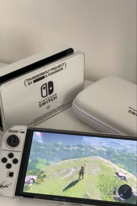 Nintendo Switch Oled White, White Nintendo Switch Aesthetic, Aesthetic Nintendo Switch Games, Nintendo Oled Aesthetic, Switch Nintendo Aesthetic, Nintendo Switch Aesthetic Games, Switch Oled Aesthetic, Nintendo Switch Oled Aesthetic, Nintendo Switch Aesthetic Case