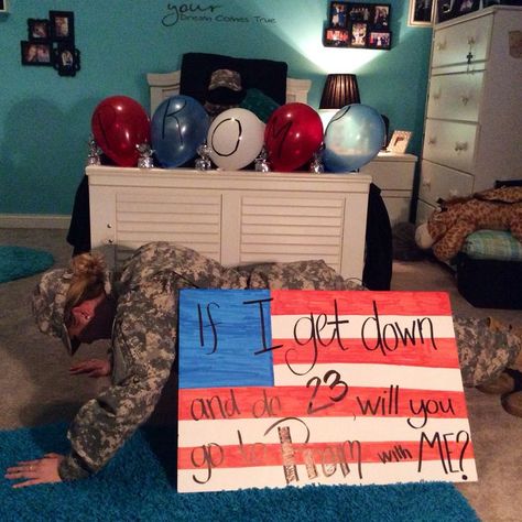 Military Proposal, Homecoming Dance Proposal, Army Homecoming, Homecoming Poster Ideas, Cute Proposal Ideas, Diy Valentine Gifts For Boyfriend, Prom Proposals, Cute Prom Proposals, Asking To Prom