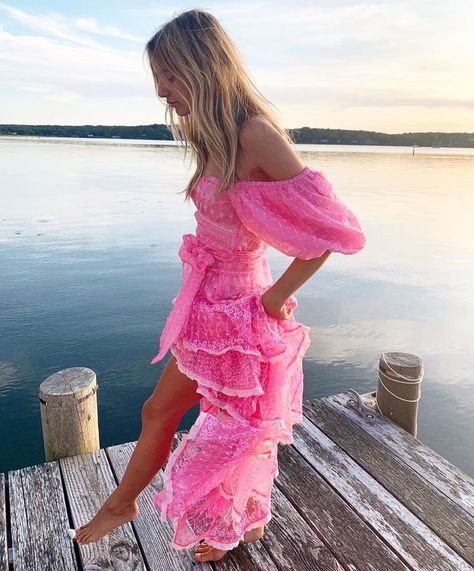 pinterest: piriesellars2 ★ Preppy Mode, Preppy Prom, Love Shack Fancy, Preppy Dresses, Preppy Girl, Mode Chic, Cute Preppy Outfits, Hoco Dresses, Fancy Outfits