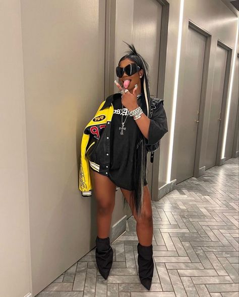 Dearra Taylor Outfits, De'arra Outfits, Basketball Game Outfit Women, Basketball Game Outfit, Taylor Outfits, Game Outfit, Basketball Game, Looks Black