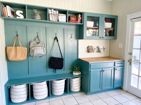 These big-impact DIY ideas will completely transform your space. Diy Entryway Coat Rack, Diy Coat Rack Wall, Build Shoe Storage, Winter Gear Organization, Pallet Coat Racks, Space Saving Shoe Rack, Mudroom Makeover, Diy Coat Rack, Diy Shoe Storage