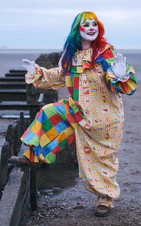 Clown Shirt Diy, Silly Clown Costume, Clown Costume Sewing Pattern, Rodeo Clown Outfit, Classic Clown Costume, Masc Clowncore Outfits, Colorful Clown Outfit, Colorful Clown Costumes, Cool Clown Costume