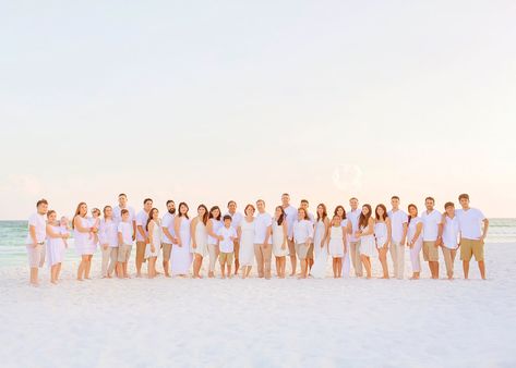 Large Group Beach Photos, Big Family Beach Photos, Large Family Beach Pictures, Large Family Beach Photos, Beach Group Photo, Large Group Family Photos, Large Group Photography, Beach Photoshoot Family, Large Group Photos