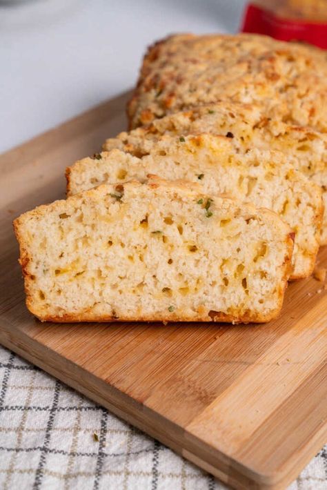 Beer Cheese Bread | 12 Tomatoes Cheesy Beer Bread Recipe, Beer Cheese Bread Recipe, Beer Cheese Bread, Stuffed Breads, Pickled Beets Recipe, Savory Bread Recipe, Beer Bread Recipe, Cheese Bread Recipe, Savory Bread