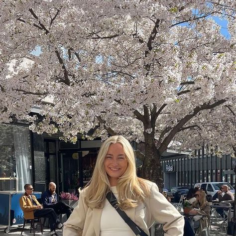 KAJA ISDAHL on Instagram: "🌸🌸🌸" Kaja Isdahl, Kaja Products, Kaja Beauty, Clothes, Instagram