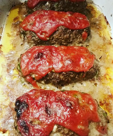 Paula Deen’s Meatloaf – The Kountry Kitchen Paula Dean Meatball Recipe, Paula Deans Meatloaf, Paula Deen Meatloaf, The Best Meatloaf, Mini Loaves, Paula Deen Recipes, Celebrity Recipes, Best Meatloaf, Paula Deen