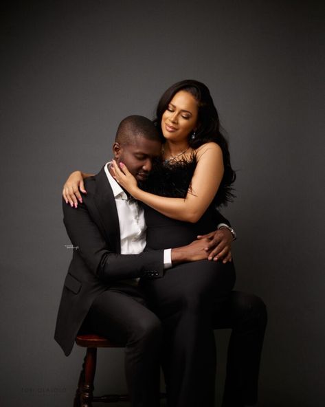 Short King Couple Poses, Short King Couple, Wedding Couple Studio Photoshoot, Black Pre Wedding Photoshoot, Black Couple Studio Photoshoot, Black Couple Pre Wedding Photoshoot, Engagement Photo Shoot Poses, Couple Matching Outfits, Wedding Court