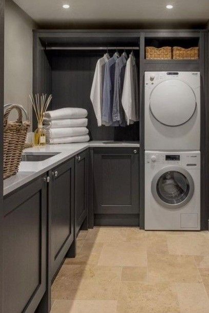 Practical Laundry Room, Utility Space, Narrow Laundry Room, Utility Room Designs, Tiny Laundry, Laundry Room Ideas Small Space, Tiny Laundry Rooms, Large Laundry Rooms, Laundry Room Wallpaper