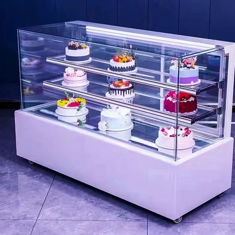 Cake Showcase, Home Organizing Ideas, Grocery Store Design, Furniture Design Chair, Design Chair, Counter Design, Show Case, Home Organizing, Organizing Ideas