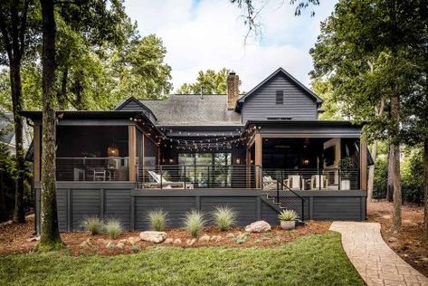 53 Mind-blowing kitchen pantry design ideas Cedar Pergola, Outdoor Dining Room, Lakefront Homes, Built In Grill, Ship Lap Walls, Deck Design, Indoor Outdoor Living, Outdoor Rooms, House In The Woods