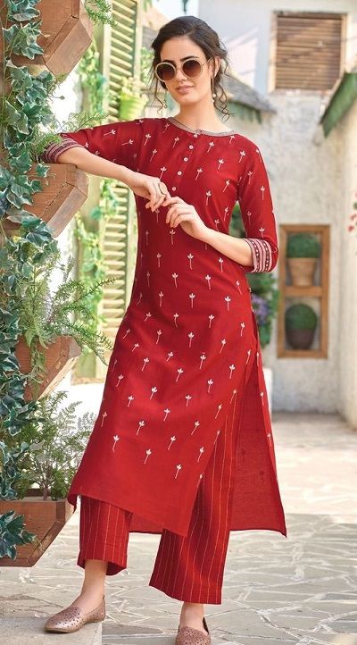 Latest 32 Indian Formal Wear For ladies For Office (2022) Kurti Designs Latest Cotton Printed, Red Kurti Design, Kurti Designs Latest Cotton, Indian Formal Wear, Orang India, Kurtis Design, Design Kurti, Silk Kurti Designs, Stylish Kurtis