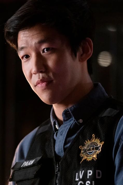 Actor Jay Lee (CSI Level I Christopher "Chris" Park, LVPD - CSI: Vegas) Csi Aesthetic, Csi Vegas, Jay Lee, Fictional Men, Shadowhunters, Gossip Girl, Hunger Games, Jay