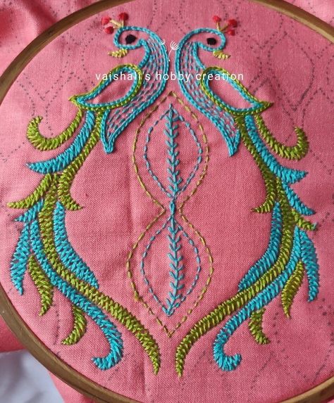 Kashidakari Embroidery Motifs, Kashidakari Embroidery, Indian Embroidery Designs, Peacock Embroidery Designs, Latest Embroidery Designs, Etsy Embroidery, Kutch Work Designs, Birds Embroidery Designs, Kutch Work