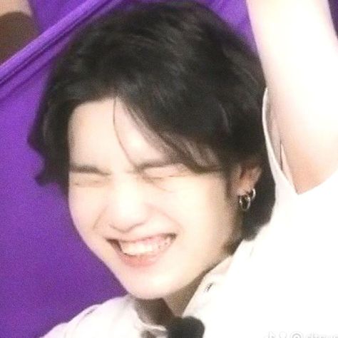 Yoongi Gummy Smile Icons, Yoongi Teeth, Min Suga Cute, Yoongi Cute Smile, Min Yoongi Smile, Suga Gummy Smile, Yoongi Smiling, Min Yoongi Cute, Suga Smile