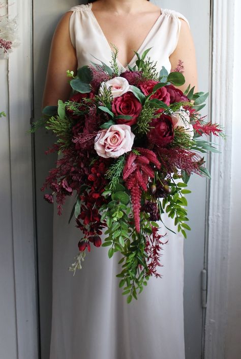 Emerald And Wine Color Wedding, Elven Wedding Bouquet, Wedding Bouquet Cascading, Green And Burgundy Wedding, Burgundy Blush Wedding, Cream Wedding Bouquet, Blush Wedding Bouquet, Wine Colored Wedding, Bouquet Fall Wedding