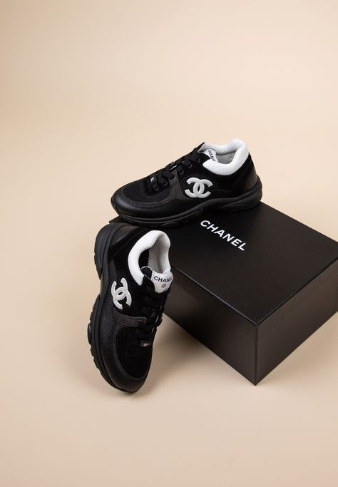 Chanel CC Sneakers in Black & White Chanel Sneakers Outfit Black Women, Black Chanel Sneakers, Chanel Sneakers Outfit, Chanel Products, Sneaker Outfits Women, Chanel Sneakers, Black Minimalist, Hair Ponytail, Hair Ponytail Styles