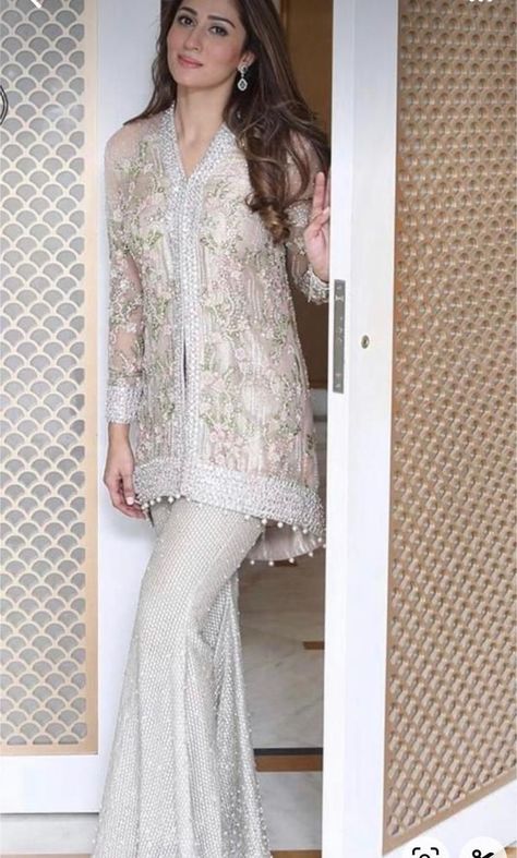 Coords Set Outfit Formal, Partywear Coord Set, Western Pakistani Outfits, Kurti Designs Latest Party Wear Wedding, Formal Coord Sets, Latest Designer Dresses Indian Style, Latest Cord Set Designs 2022, Indian Fashion Dresses Modern, Latest Party Wear Indowestern Dresses