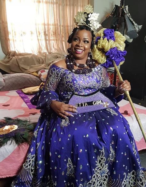 Efik Bride Wedding Attire, Efik Traditional Attire For Women, Efik Traditional Attire, Pregnant Lady, Traditional Wedding Attire, Traditional Marriage, Nigerian Weddings, African Fashion Ankara, Blazer Jackets For Women