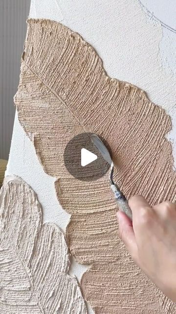 3d Leaf Painting, Textured Leaf Art, Textured Acrylic Painting Tutorials, Filler Art Ideas, Diy Textured Wall Art Flowers, Textured Leaf Painting, Leaf Texture Art, Textured Art Leaves, Tableau Platre Diy