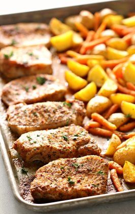 Sheet Pan Asian Pork Loin and Green Beans | Six Sisters' Stuff Pork Chops With Potatoes, Italian Pork Chops, Pan Pork Chops, Italian Pork, Pork Chops And Potatoes, Meat And Potatoes, Potatoes And Carrots, Pork Chop Dinner, Asian Pork