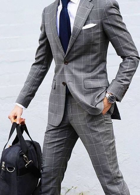 Suit Style For Men, Checkered Suit, Men In Suits, Grey Suit Men, A Man In A Suit, Suit Combinations, Man In A Suit, Suits Men Business, Style For Men