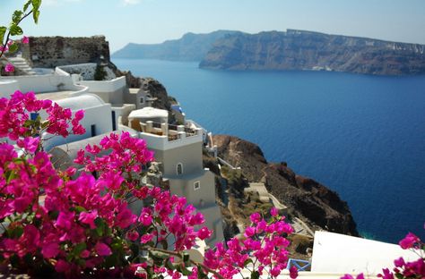 Greece Greece Wallpaper, Grecia Santorini, Greece Pictures, Macbook Wallpaper, Desktop Backgrounds, Santorini Greece, Summer Wallpaper, Greek Island, Laptop Wallpaper