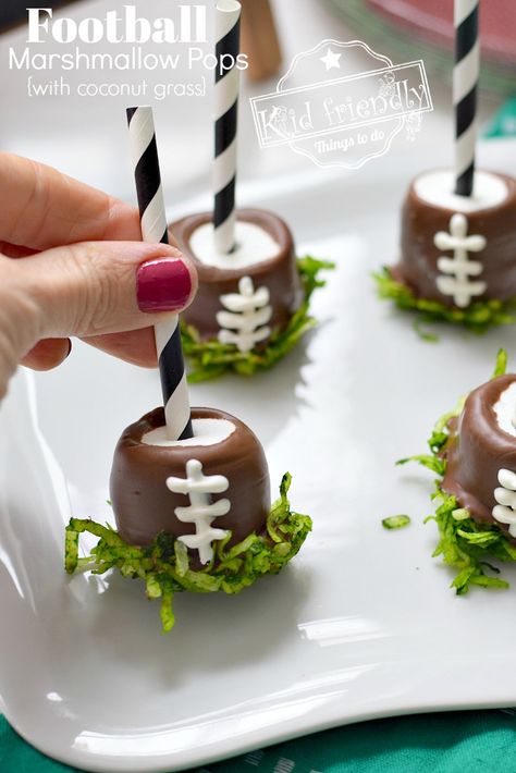 Superbowl Dessert, Finger Food Dessert, Football Party Desserts, Bowl Desserts, Football Desserts, Football Treats, Finger Food Desserts, Superbowl Desserts, Finger Desserts